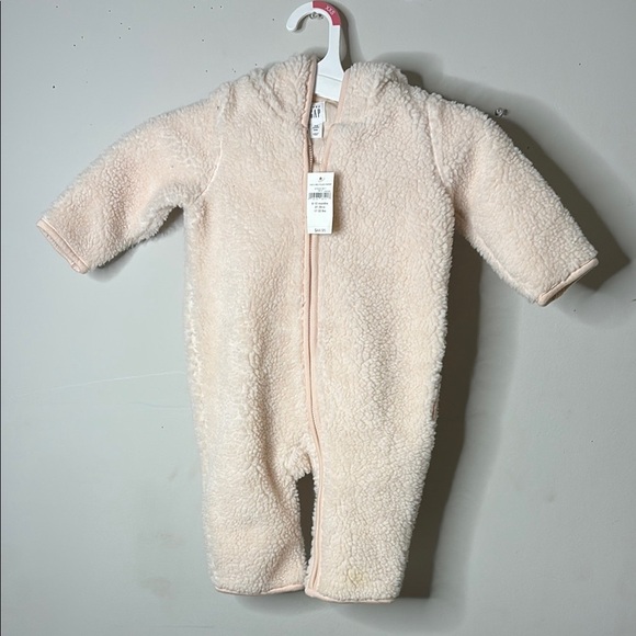 GAP Cream Fleece Kids Footie - Picture 1 of 10